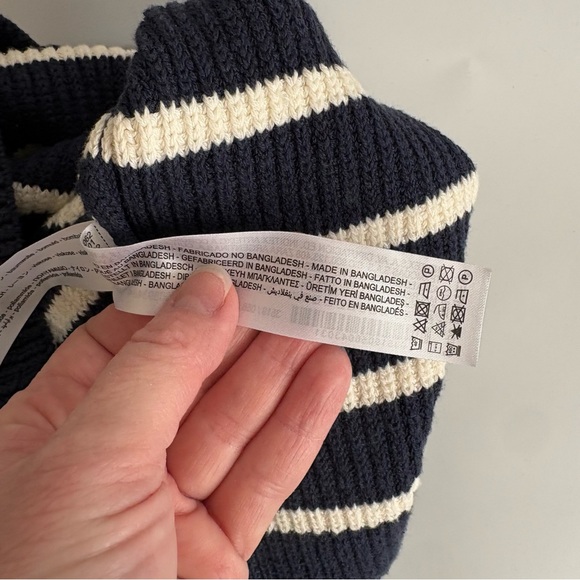 Zara Navy and White Striped Knit V Neck Sweater Vest - Picture 6 of 6